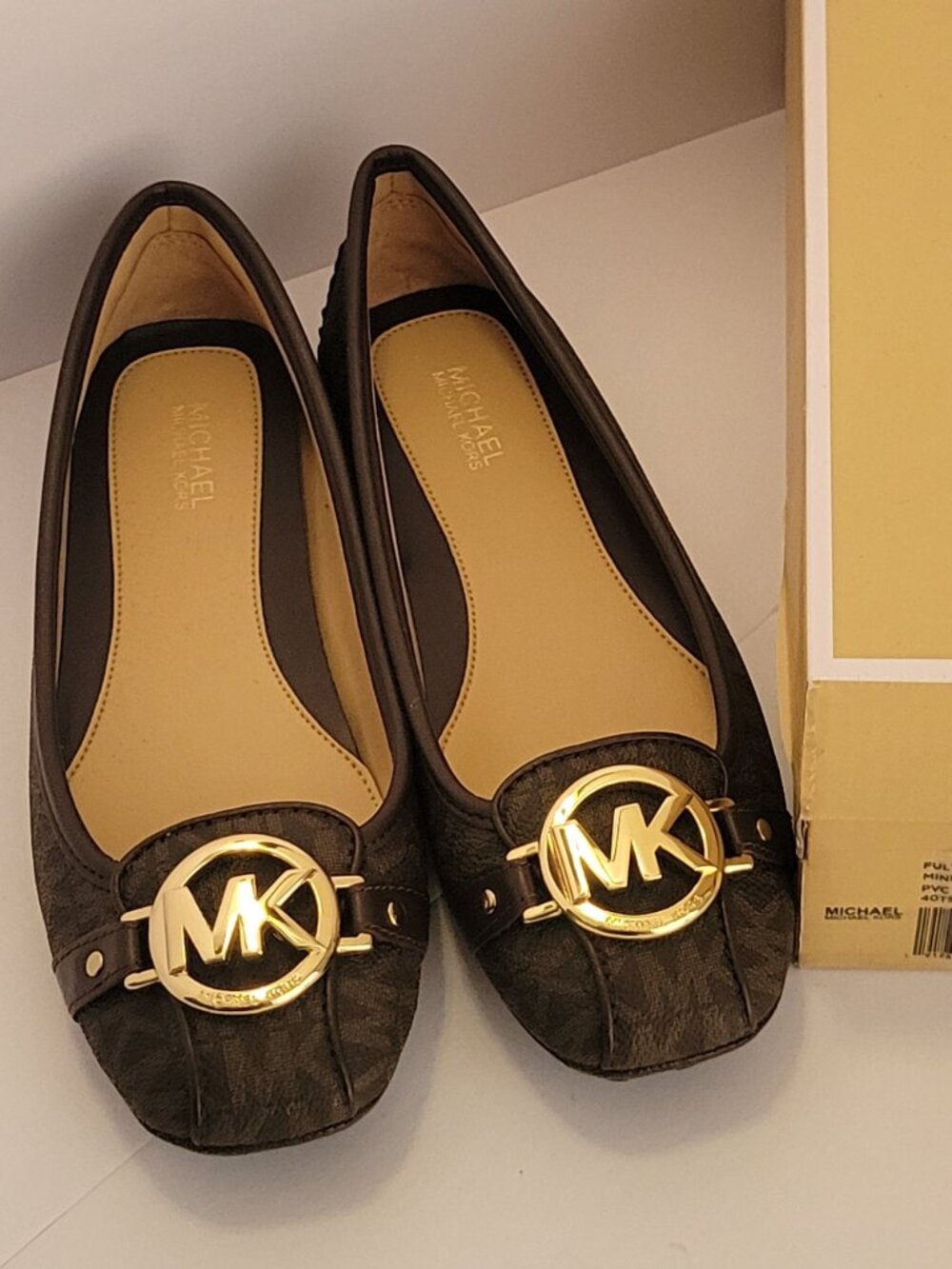 Brown Fulton Moc Mini MK Logo Flats New Size 6M